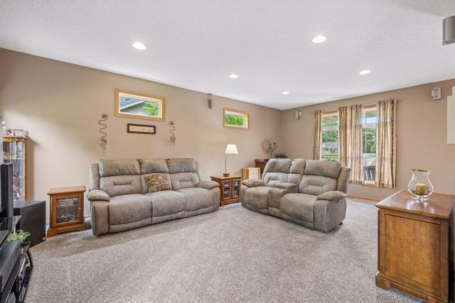 680 Kayla Lane, Hanover, MN 55341