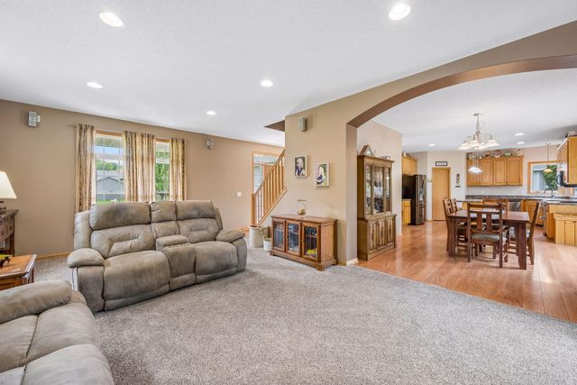 680 Kayla Lane, Hanover, MN 55341