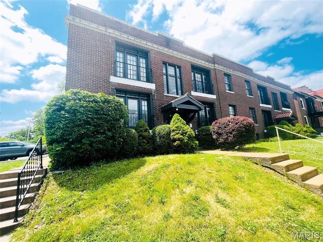 5744 Pershing Avenue, St Louis, MO 63112