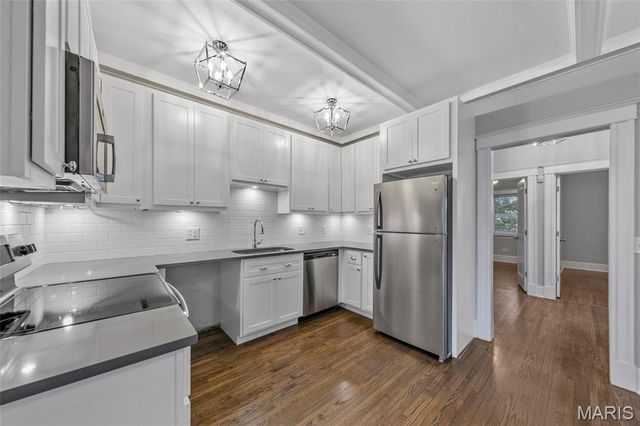 5744 Pershing Avenue, St Louis, MO 63112