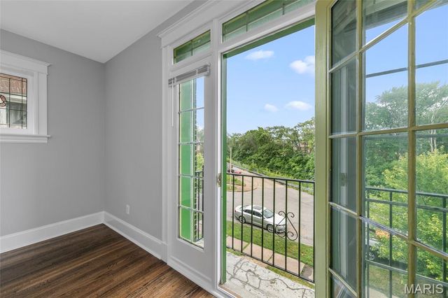 5744 Pershing Avenue, St Louis, MO 63112