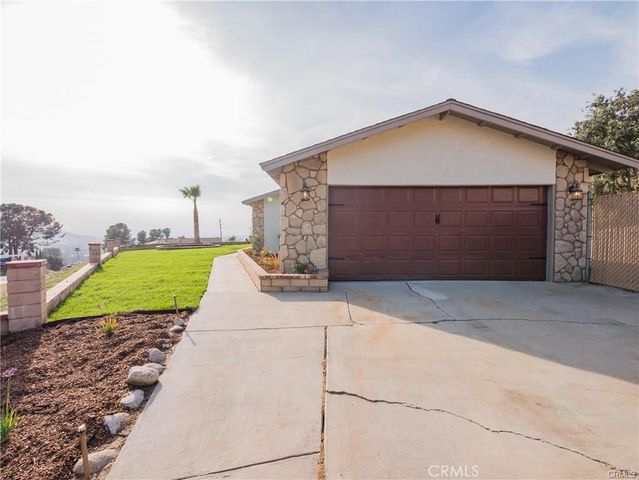 4061 Mount Rushmore, Norco, CA 92860