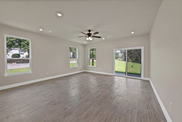 2707 Steepleridge Circle, Granbury, TX 76048