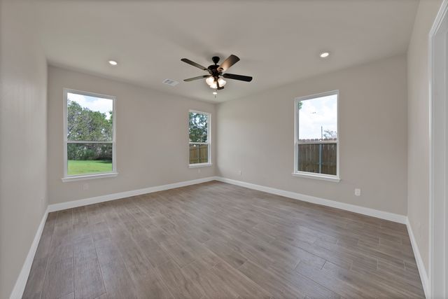 2707 Steepleridge Circle, Granbury, TX 76048