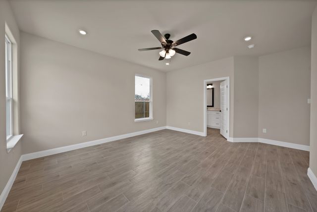 2707 Steepleridge Circle, Granbury, TX 76048