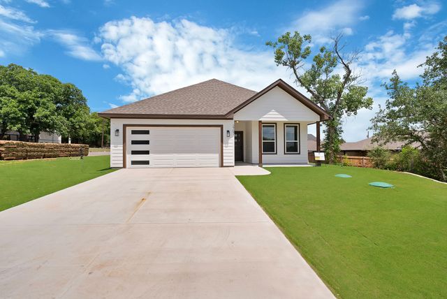 2707 Steepleridge Circle, Granbury, TX 76048