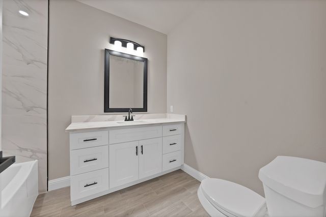 2707 Steepleridge Circle, Granbury, TX 76048