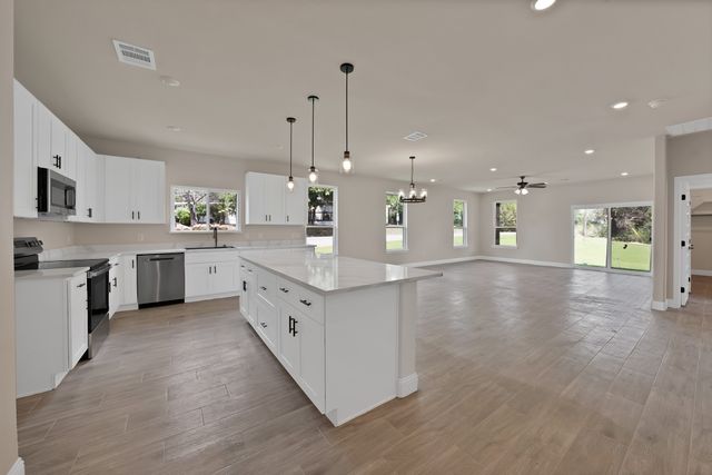 2707 Steepleridge Circle, Granbury, TX 76048