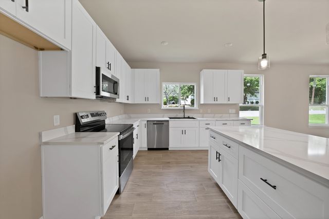 2707 Steepleridge Circle, Granbury, TX 76048