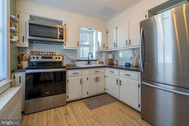 202 DOTTS ST, Pennsburg, PA 18073