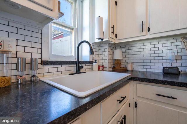 202 DOTTS ST, Pennsburg, PA 18073