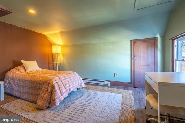 202 DOTTS ST, Pennsburg, PA 18073