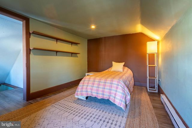 202 DOTTS ST, Pennsburg, PA 18073