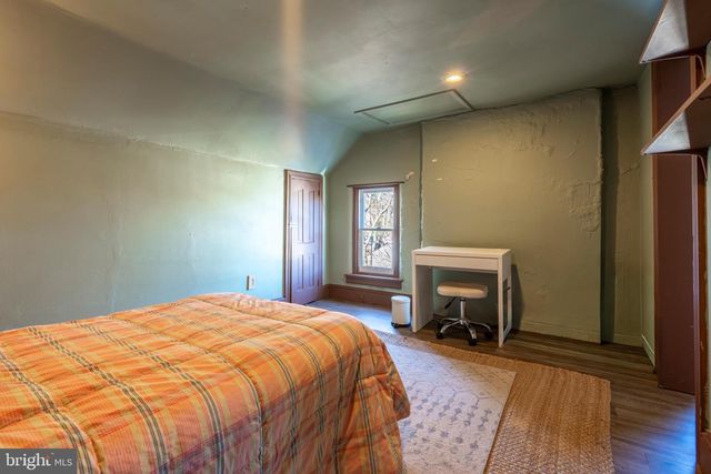 202 DOTTS ST, Pennsburg, PA 18073