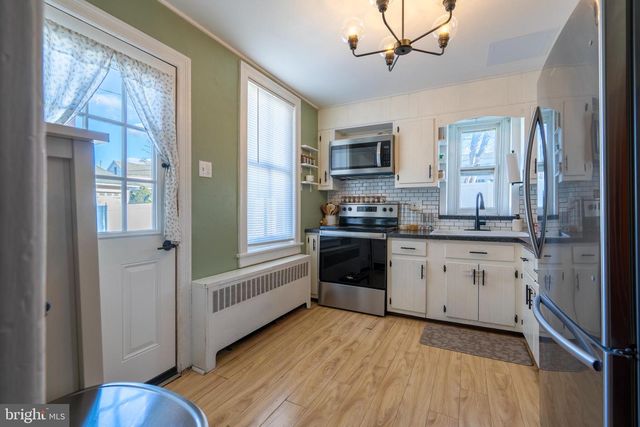 202 DOTTS ST, Pennsburg, PA 18073