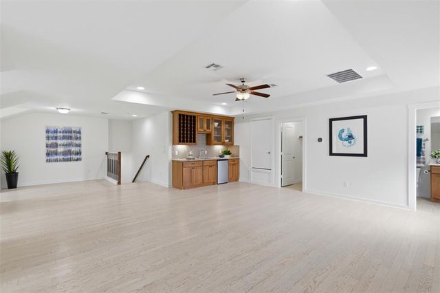 108 Orchard Park DR, Liberty Hill, TX 78642
