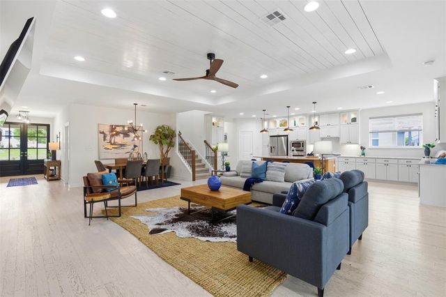 108 Orchard Park DR, Liberty Hill, TX 78642