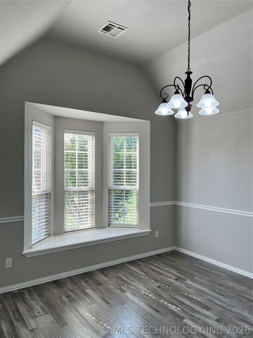 12047 N 193rd East Avenue, Collinsville, OK 74021