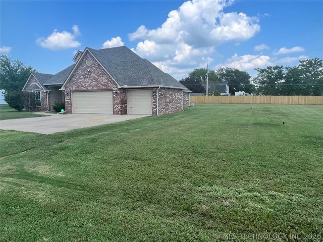 12047 N 193rd East Avenue, Collinsville, OK 74021