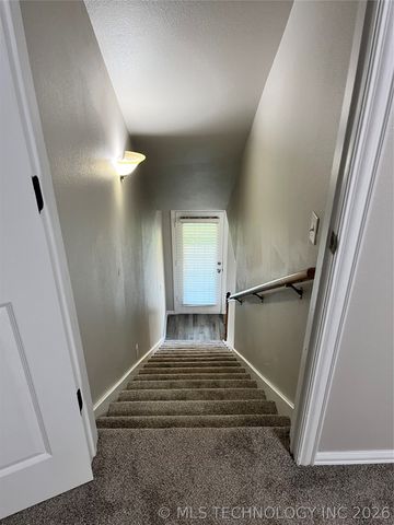 12047 N 193rd East Avenue, Collinsville, OK 74021