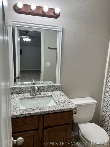 12047 N 193rd East Avenue, Collinsville, OK 74021