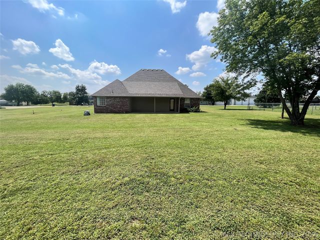12047 N 193rd East Avenue, Collinsville, OK 74021