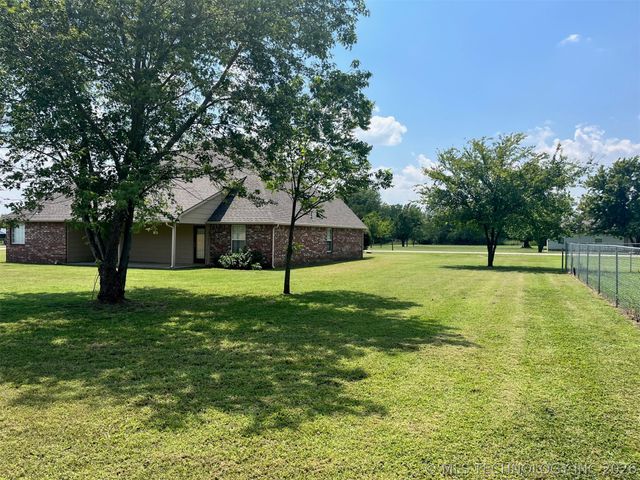 12047 N 193rd East Avenue, Collinsville, OK 74021