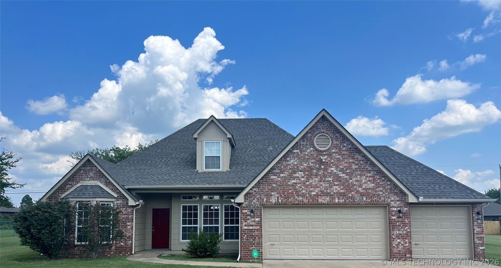 12047 N 193rd East Avenue, Collinsville, OK 74021