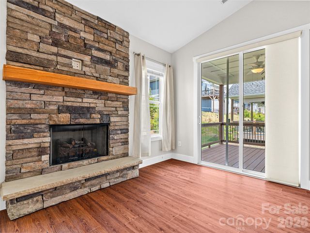 237 Leyland Circle, Hendersonville, NC 28792