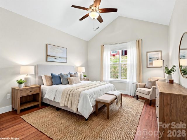 237 Leyland Circle, Hendersonville, NC 28792
