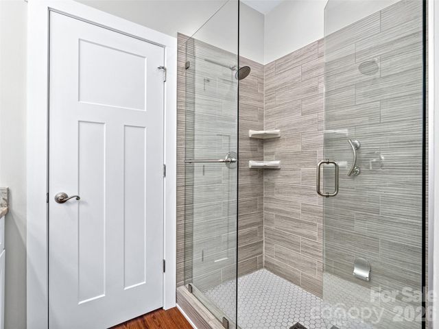 237 Leyland Circle, Hendersonville, NC 28792