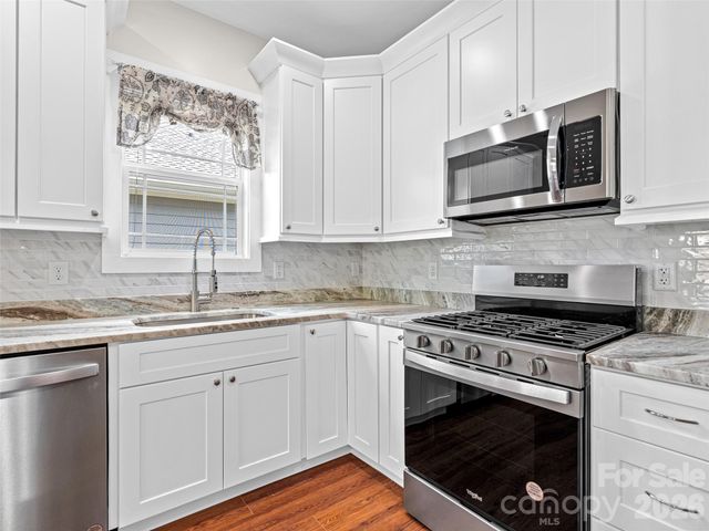 237 Leyland Circle, Hendersonville, NC 28792
