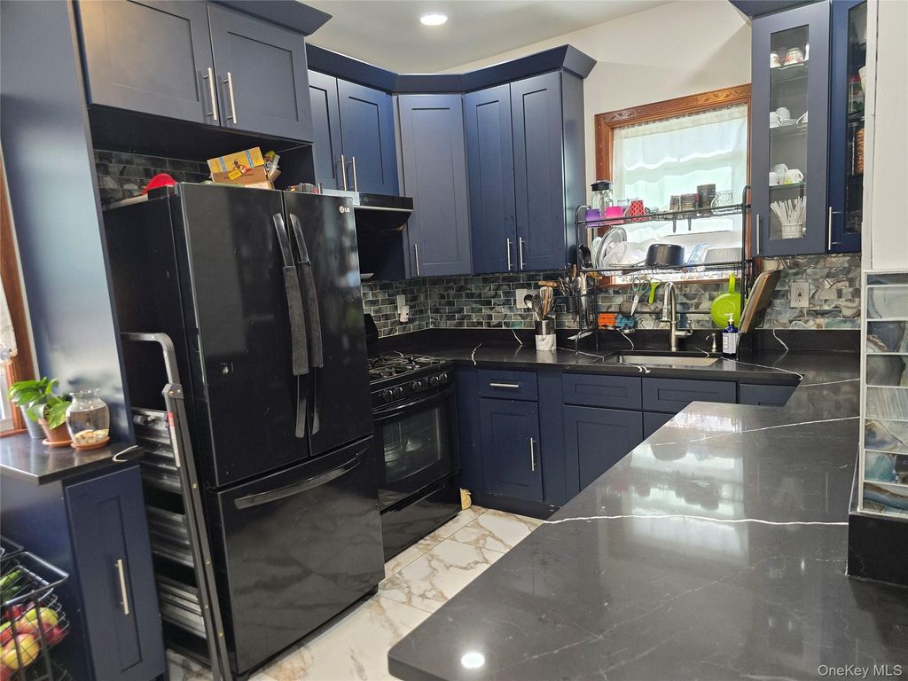 87-65 95th Street, Woodhaven, NY 11421 — photo 4