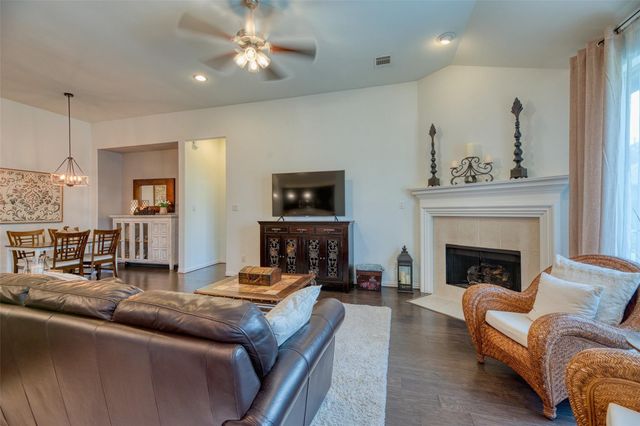 6207 Glenn Hills Lane, League City, TX 77573