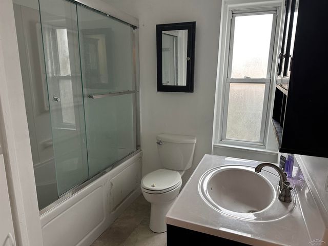 2226 State Street, Saginaw, MI 48602