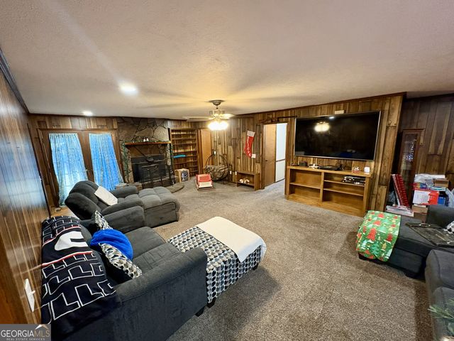 781 Thomas Street, Roopville, GA 30170