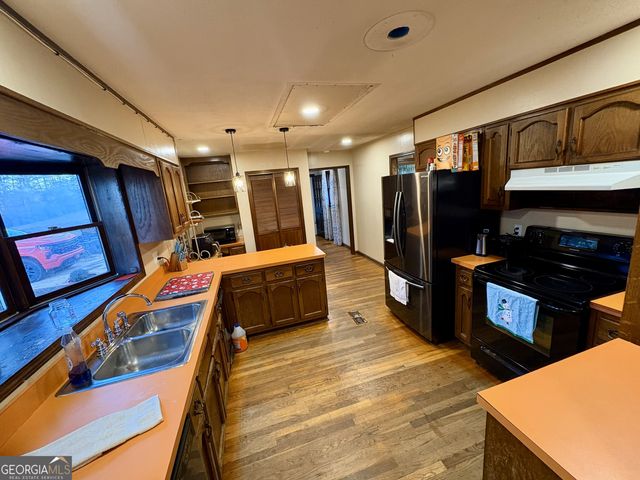 781 Thomas Street, Roopville, GA 30170