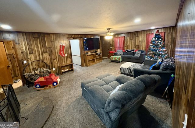 781 Thomas Street, Roopville, GA 30170