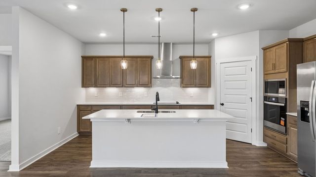 4325 Scarlet Ct, Columbia, TN 38401