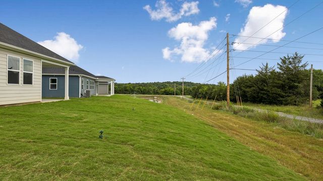 4325 Scarlet Ct, Columbia, TN 38401