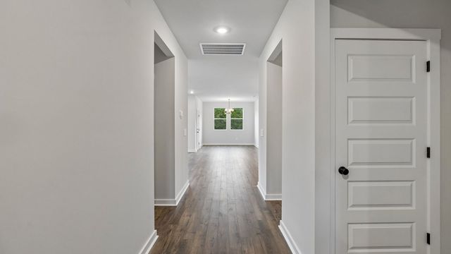 4325 Scarlet Ct, Columbia, TN 38401