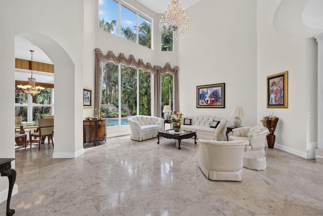 5133 Isabella Drive, Palm Beach Gardens, FL 33418