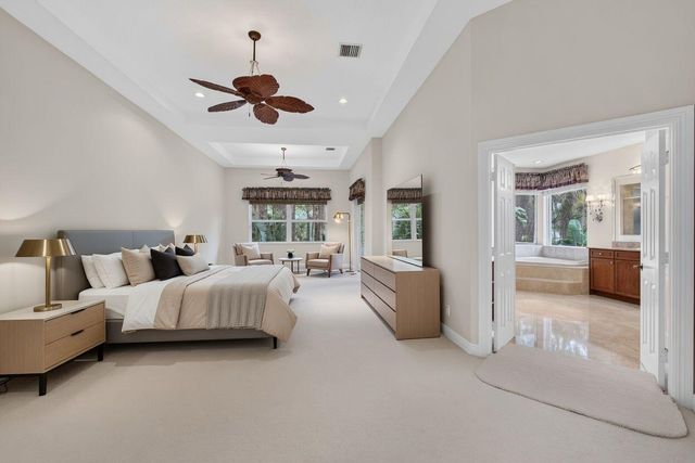 5133 Isabella Drive, Palm Beach Gardens, FL 33418