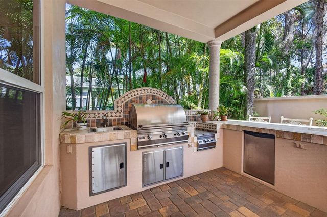 5133 Isabella Drive, Palm Beach Gardens, FL 33418