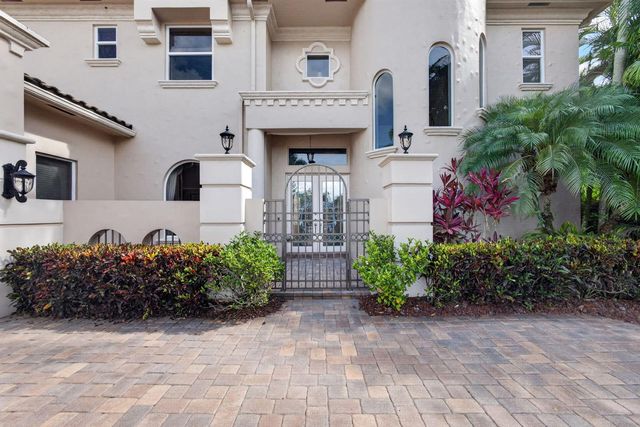 5133 Isabella Drive, Palm Beach Gardens, FL 33418