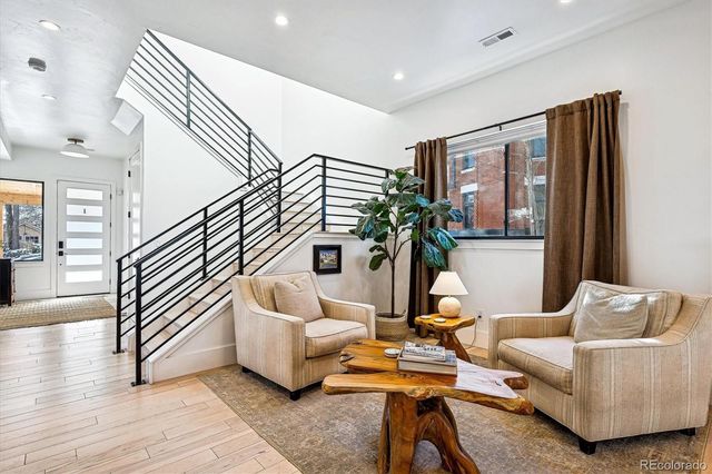 2645 W 39th Avenue, Denver, CO 80211