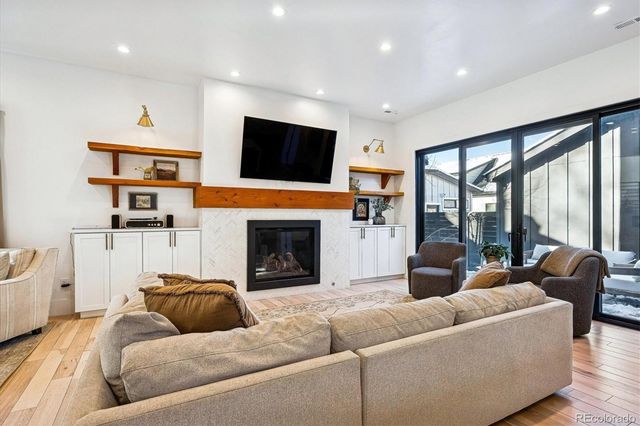 2645 W 39th Avenue, Denver, CO 80211