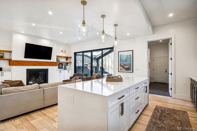 2645 W 39th Avenue, Denver, CO 80211