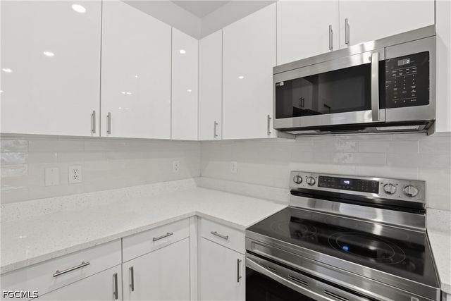 4708 27th ST SW, Lehigh Acres, FL 33973