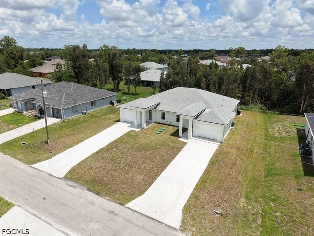 4708 27th ST SW, Lehigh Acres, FL 33973